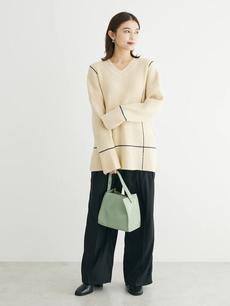 ・Petit Fleur Vネックラインニットチュニック